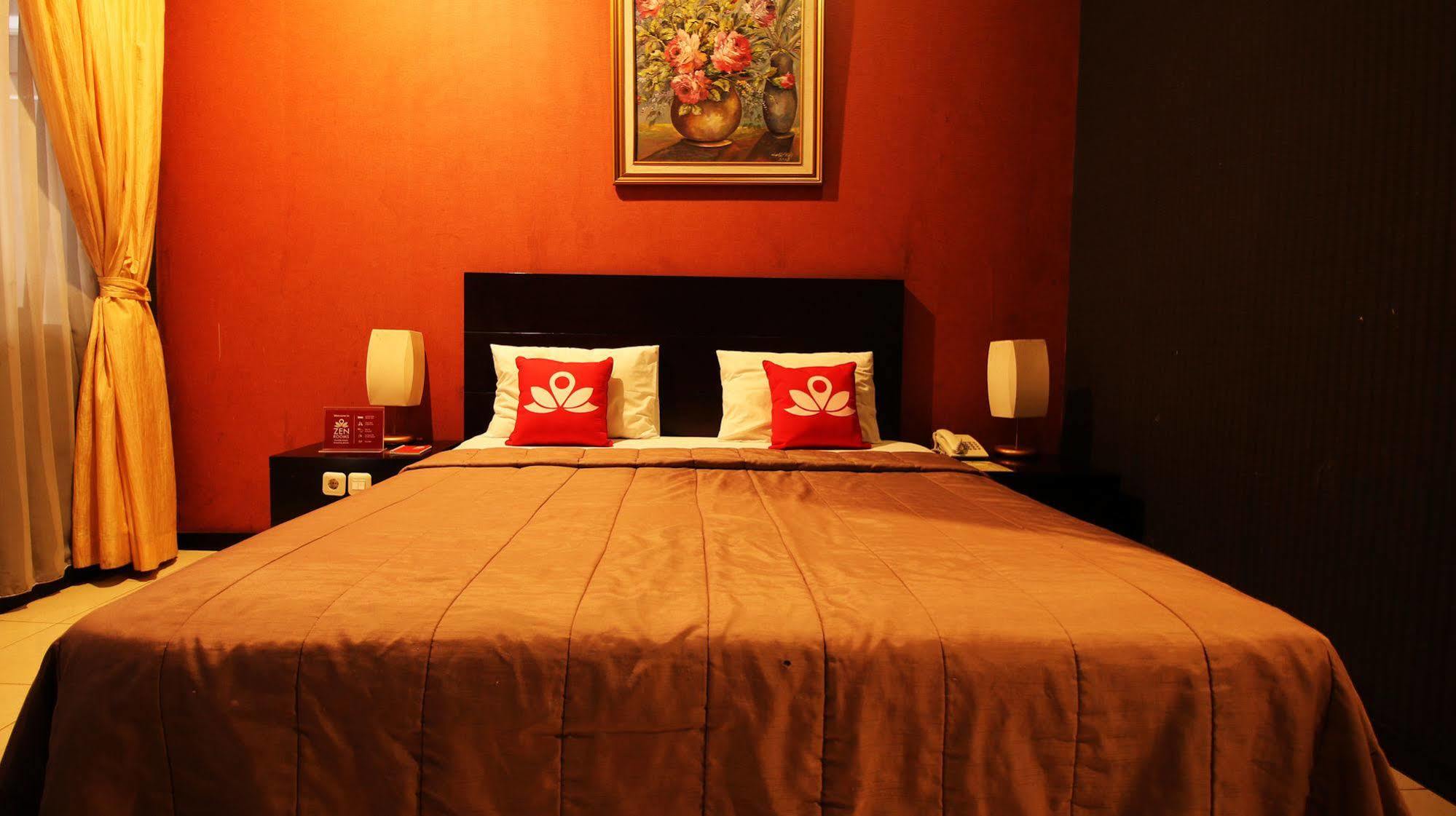 Zen Rooms Grand Hotel Лембанг Екстер'єр фото