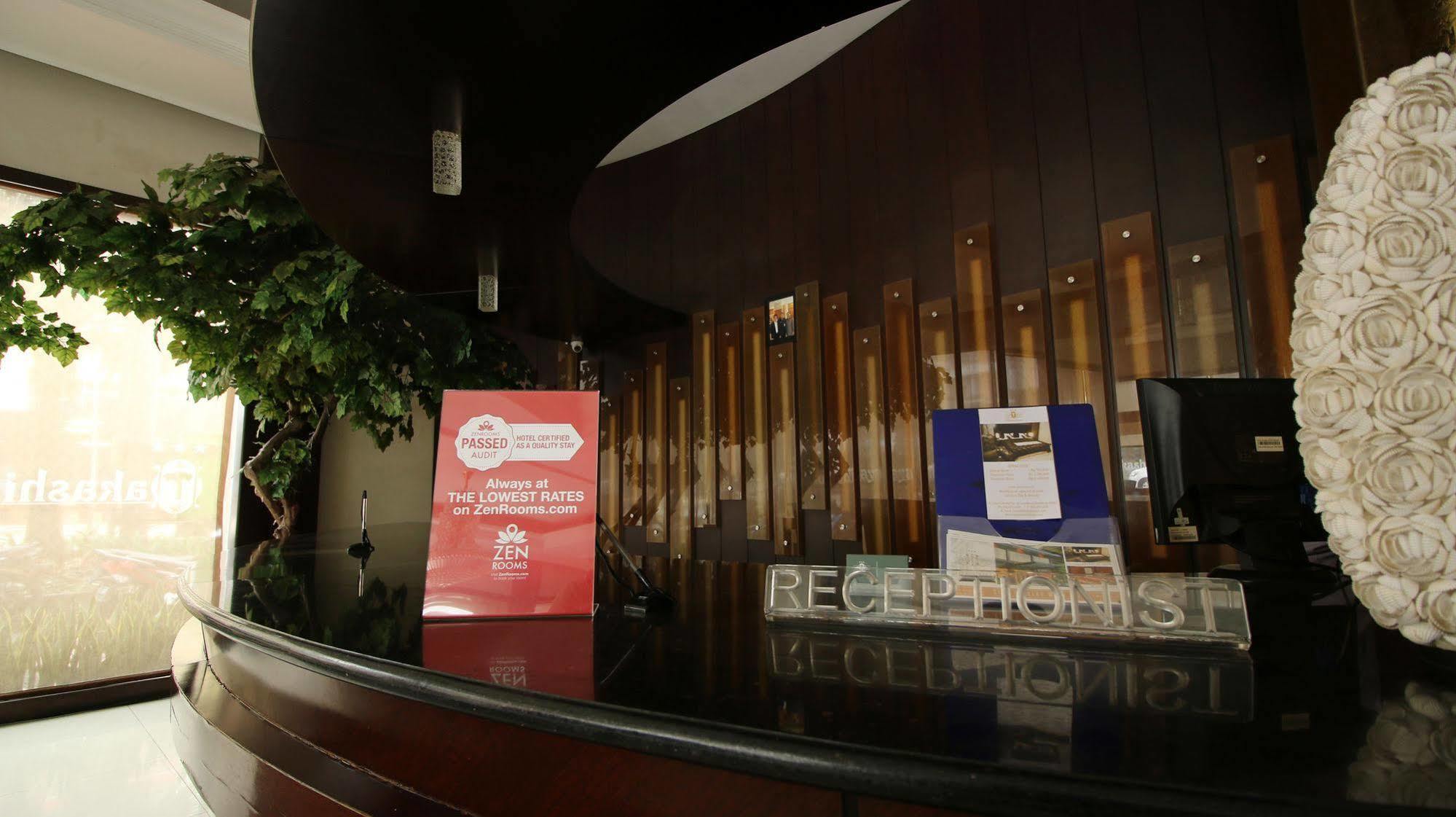 Zen Rooms Grand Hotel Лембанг Екстер'єр фото