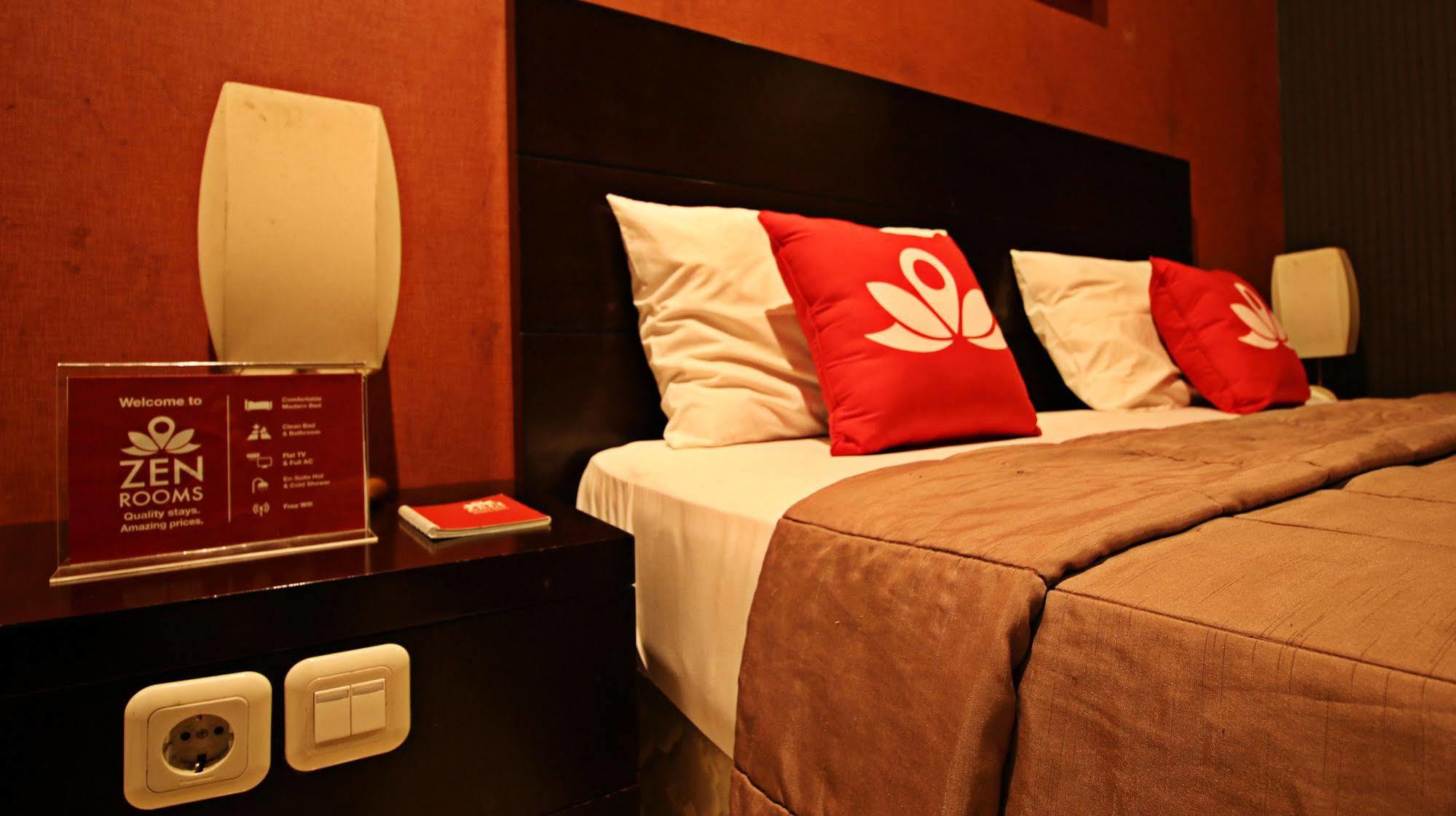 Zen Rooms Grand Hotel Лембанг Екстер'єр фото