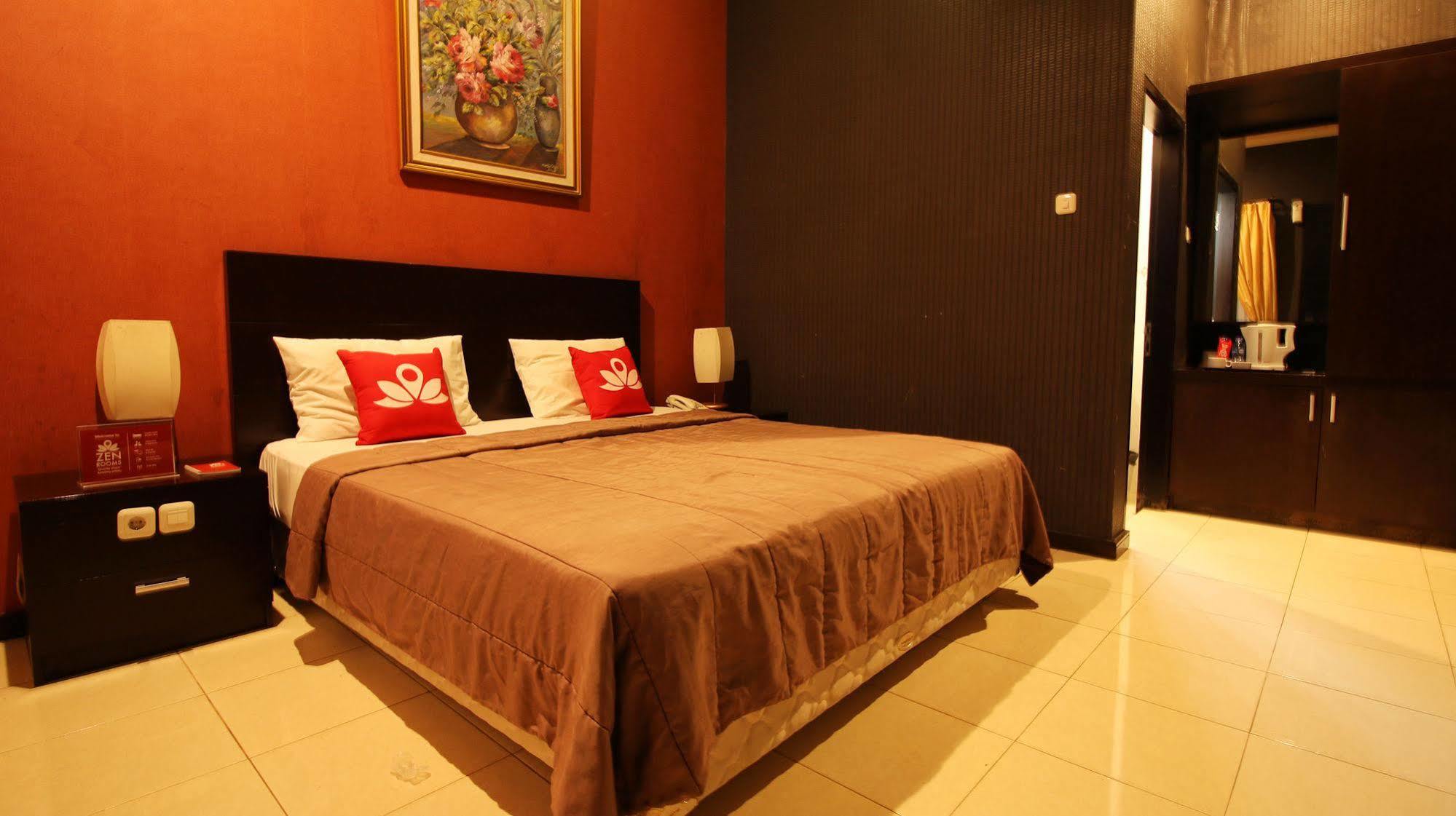 Zen Rooms Grand Hotel Лембанг Екстер'єр фото